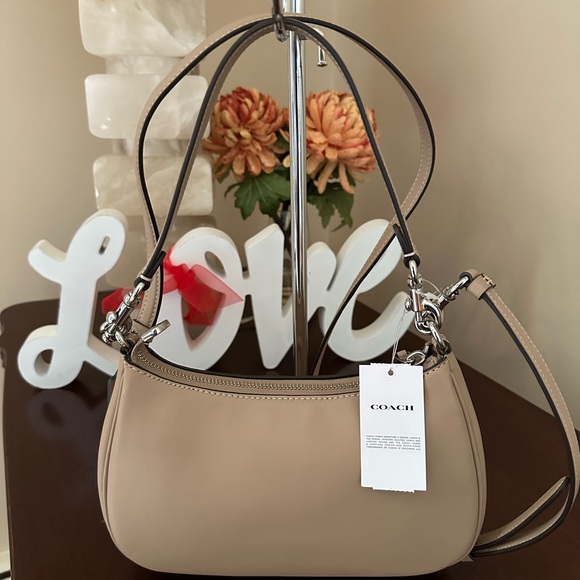 NWT Coach Teri Shoulder Bag in Taupe with silver hardware - Picture 9 of 17
